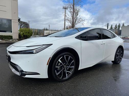 2024 Toyota Prius Prime XSE
