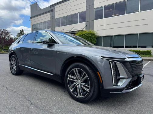 Satin Steel Metallic 2023 Cadillac LYRIQ Sport