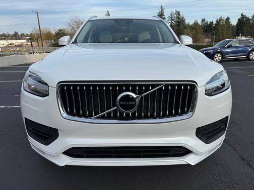 2020 Volvo XC90 Hybrid T8 Momentum 7 Passenger