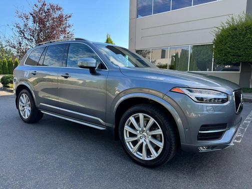 Osmium Grey Metallic 2017 Volvo XC90 T6 Momentum