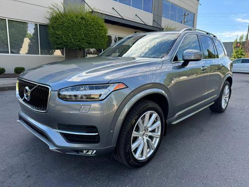 Osmium Grey Metallic 2017 Volvo XC90 T6 Momentum