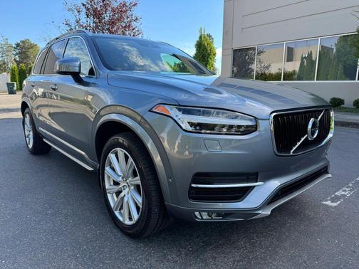 Osmium Grey Metallic 2017 Volvo XC90 T6 Momentum