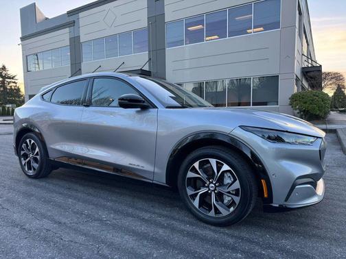 2021 Ford Mustang Mach-E Premium