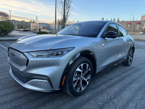 2021 Ford Mustang Mach-E Premium