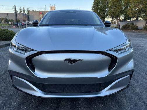 2021 Ford Mustang Mach-E Premium