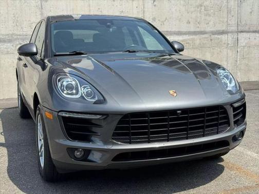 2018 Porsche Macan Base