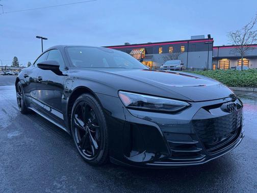 2023 Audi e-tron GT Premium Plus quattro