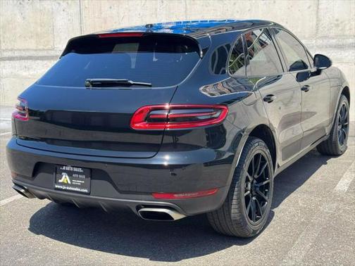 2018 Porsche Macan Base