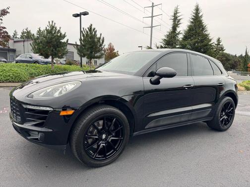 2018 Porsche Macan Sport Edition