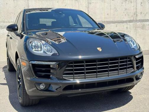 2018 Porsche Macan Base