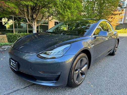 2020 Tesla Model 3 Standard Range Plus