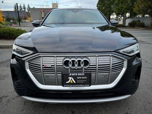 2022 Audi e-tron Sportback S line Premium Plus