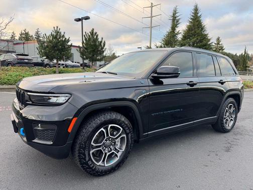 2022 Jeep Grand Cherokee 4xe Trailhawk
