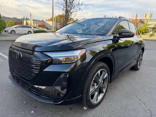 2023 Audi Q4 e-tron Premium Plus 50 quattro