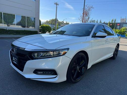 Platinum White Pearl 2018 Honda Accord Sport