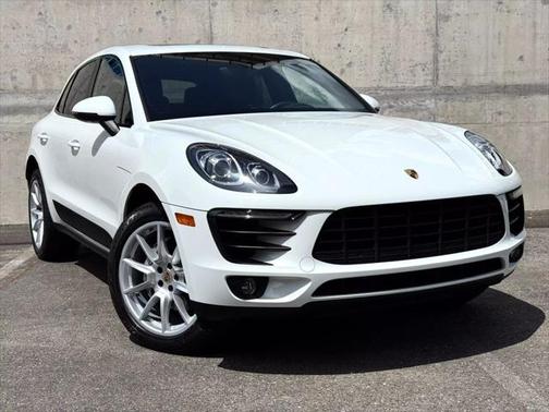 2017 Porsche Macan Base