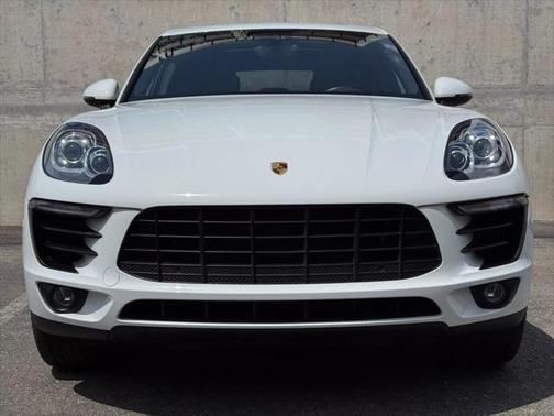 2017 Porsche Macan Base