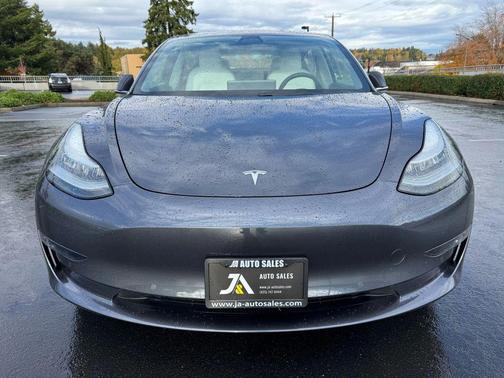 2018 Tesla Model 3 Performance