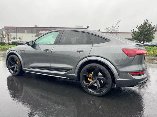 2023 Audi e-tron S Sportback Premium Plus quattro
