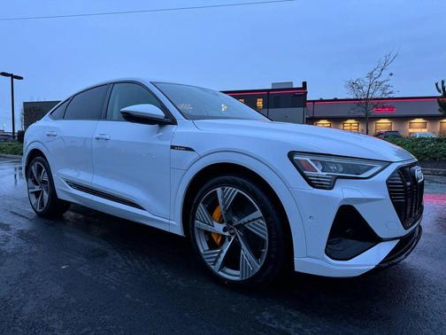 2022 Audi e-tron Sportback S line Prestige