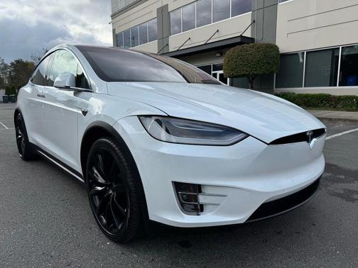 2018 Tesla Model X 100D Sport Utility 4D