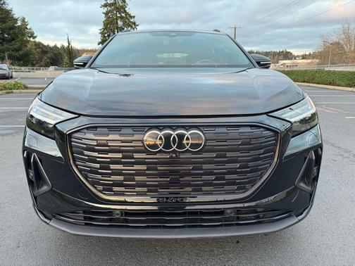 2023 Audi Q4 e-tron Prestige 50 quattro
