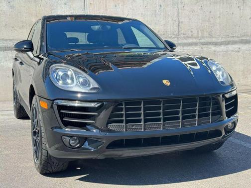 2016 Porsche Macan S