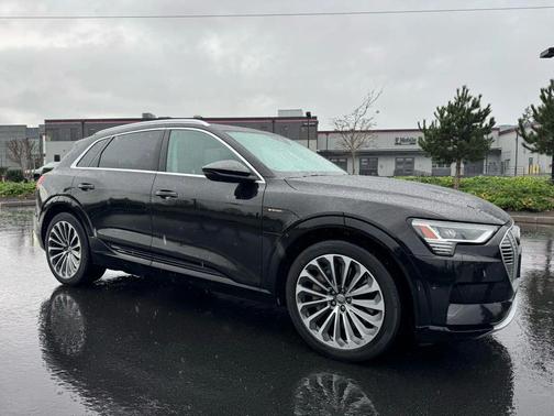 2019 Audi e-tron Premium Plus