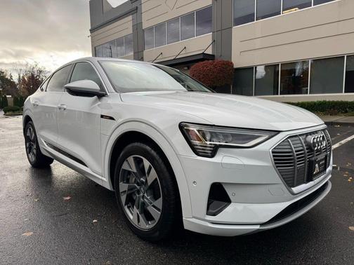2020 Audi e-tron Sportback Premium Plus