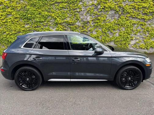 2018 Audi Q5 2.0T Premium Plus