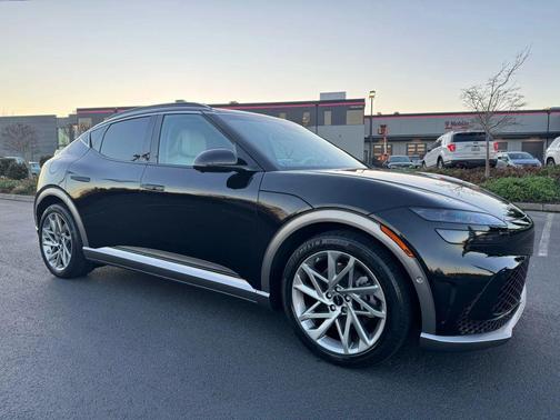 2023 Genesis GV60 Advanced AWD