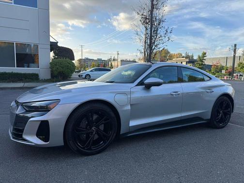 2022 Audi e-tron GT Premium Plus