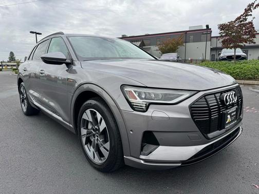 2021 Audi e-tron Premium