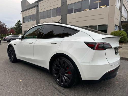 2022 Tesla Model Y Performance Dual Motor All-Wheel Drive