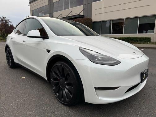 2022 Tesla Model Y Performance Dual Motor All-Wheel Drive