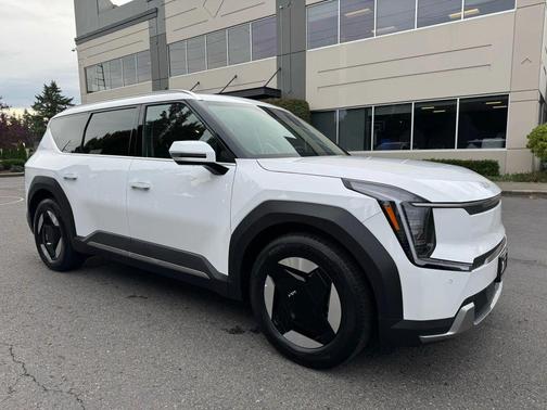 2025 Kia EV9 Wind