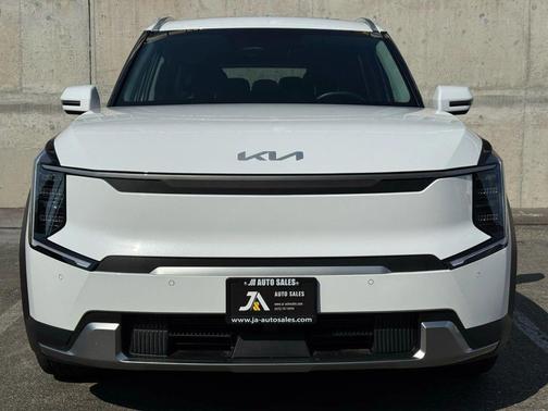 2025 Kia EV9 Wind