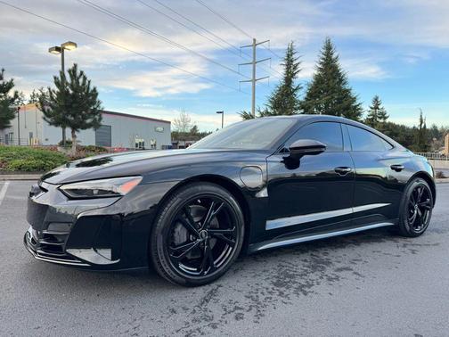 2022 Audi e-tron GT Premium Plus