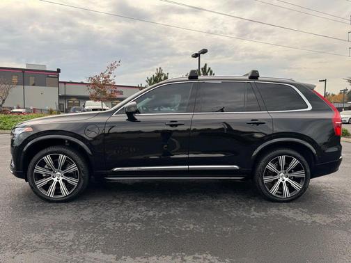 2023 Volvo XC90 Recharge Plug-In Hybrid T8 Plus Bright Theme 7-Seater