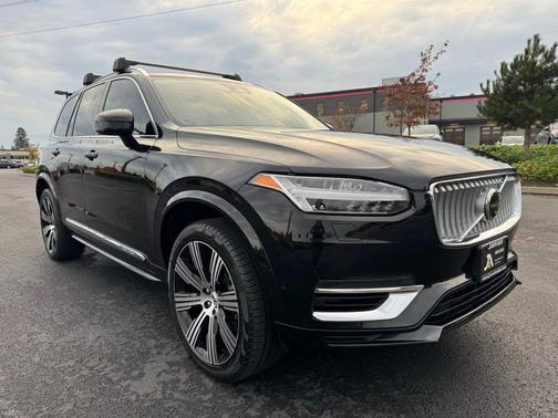 2023 Volvo XC90 Recharge Plug-In Hybrid T8 Plus Bright Theme 7-Seater