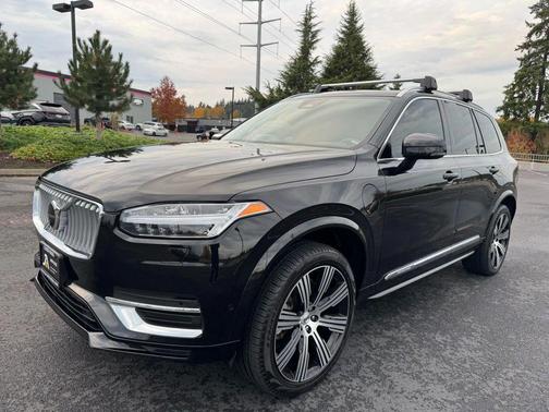 2023 Volvo XC90 Recharge Plug-In Hybrid T8 Plus Bright Theme 7-Seater