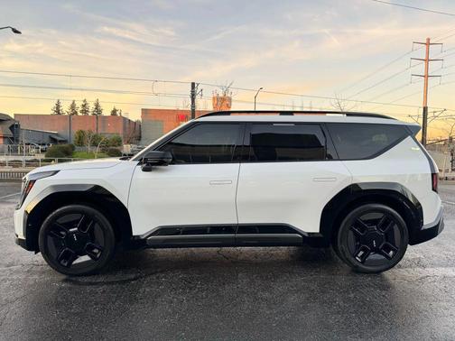 2024 Kia EV9 GT-Line