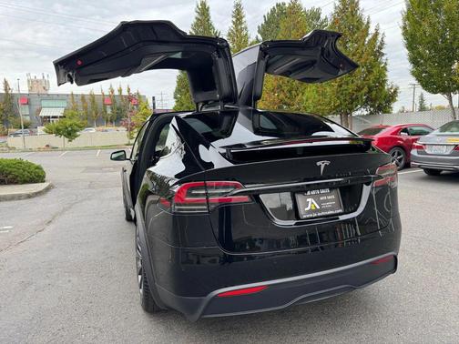 2022 Tesla Model X Dual Motor All-Wheel Drive