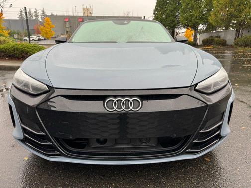 2022 Audi e-tron GT Prestige
