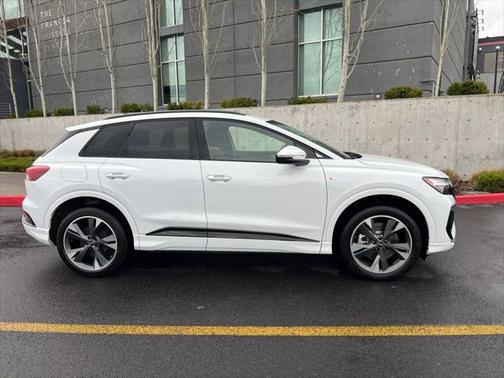 2023 Audi Q4 e-tron Premium Plus 50 quattro
