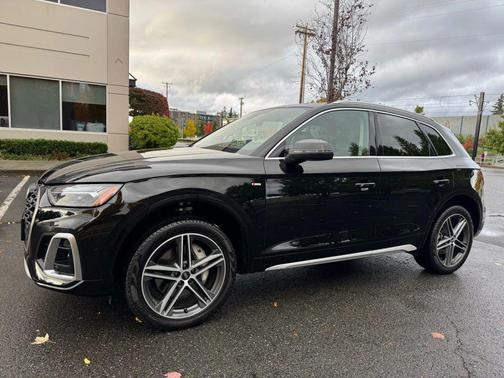 2022 Audi Q5 e 55 S line Premium Plus