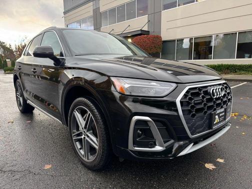 2022 Audi Q5 e 55 S line Premium Plus