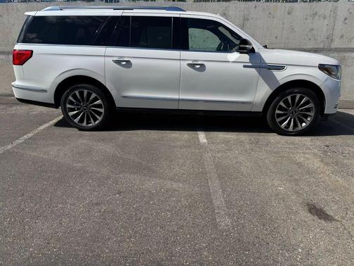 2019 Lincoln Navigator L Select