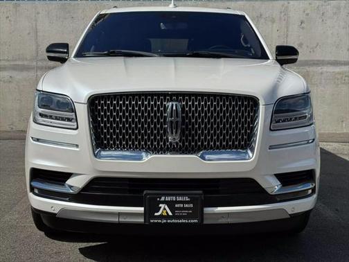 2019 Lincoln Navigator L Select