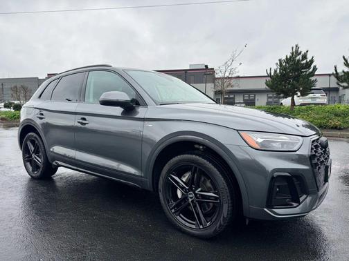 2022 Audi Q5 e 55 S line Premium Plus